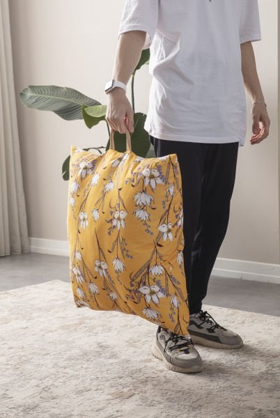 Dekomall Yellow Flowers Çok Amaçlı İç Dolgulu Puf, Yer Minderi, Bahçe Minderi, Balkon Minderi,Kare Minder