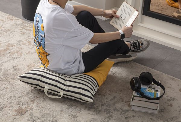 Dekomall Black Cat Çok Amaçlı İç Dolgulu Puf, Yer Minderi, Bahçe Minderi, Balkon Minderi,Kare Minder