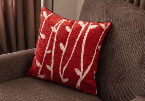 Biye Detay Bambu Desenli Keten Dokuma Kırlent Kırmızı