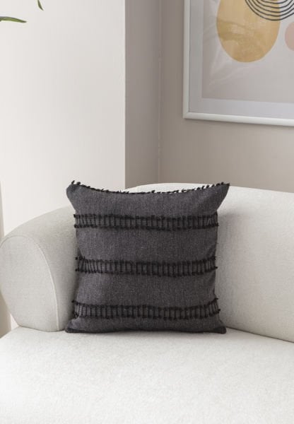 Şerit Desen Bohem Punch Dokuma Kırlent Kılıfı Siyah