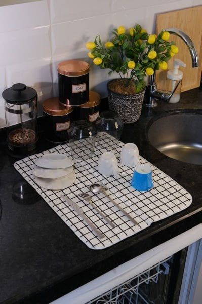 Bulaşık Kurutma Matı Kurulama Bezi Kurutma Örtüsü Tezgah Üstü Bulaşıklık 35x45 Cm Yıkanabilir 007